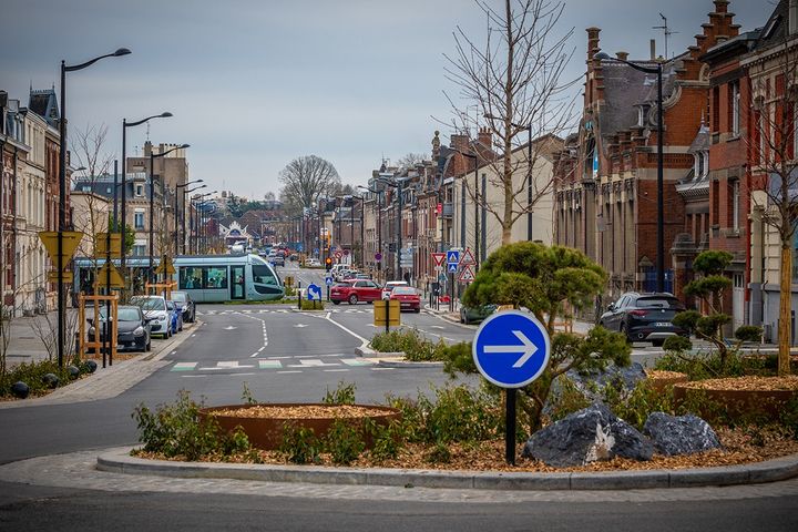 [📷📷RETOUR EN IMAGES📷📷] Les boulevards Saly et Beauneveu ont été inauguré en présence de Michel Spilevsky, sous-préfet Préfet de la région Hauts-de-France et du Nord, des entreprises et de nombreux élus de la Ville de Valenciennes et de Valenciennes Métropole.+ d’infos 👇