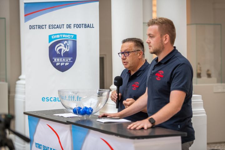 [⚽️INFO⚽️] Le tirage au sort du 1er tour de la coupe de France s’est déroulé au Musée des Beaux-Arts de Valenciennes, le coup d’envoi de l’édition 2022-2023 est donné 🥳🤩😉
ℹ 👇