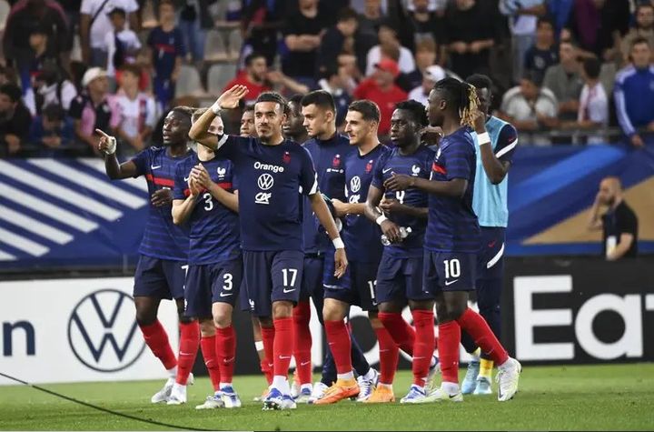 Tellement fière d’avoir une nouvelle fois recueilli la confiance de la FFF – Fédération Française de Football ! 
Le stade du Hainaut accueillera l’équipe de France Espoir de football le 26/09 au stade du Hainaut !! 🇫🇷⚽️🇫🇷⚽️ ⚽️ 🇫🇷 Le RDV est pris !! ⚽️🇫🇷⚽️🇫🇷⚽️