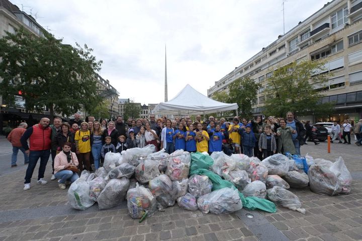 C’était aujourd’hui l’opération World Cleanup Day
De nombreux volontaires de tout âge venus de tous les quartiers se sont mobilisés aux côtés de la Ville des maisons de quartiers et de l’association Val Pro Ci pour collecter les déchets au sol. merci à eux tous 🙏🏻🙏🏻🙏🏻
Parce que la propreté de la ville est l’affaire de tous.
Ma Ville au sens propre
