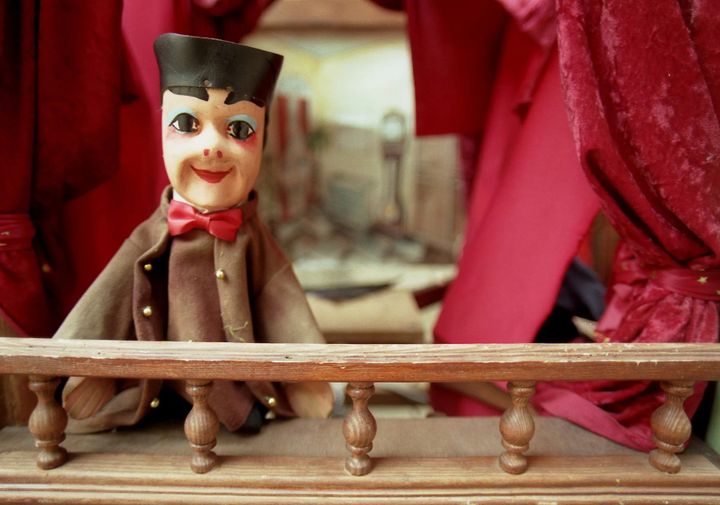 [INFO] La féerie magique de guignol débarque à Valenciennes avec un nouveau spectacle, les RDV à ne pas manquer :
▶ Samedi 5 novembre à 16h et 17h30, esplanade du faubourg de Lille devant l’école Jean Moulin
▶ Mercredi 9 novembre à 16h et 17h30, parking de Saint-Waast
▶ Samedi 12 novembre à 16h et 17h30, esplanade du faubourg de Cambrai
▶ Samedi 19 novembre à 16h et 17h30, chasse royale