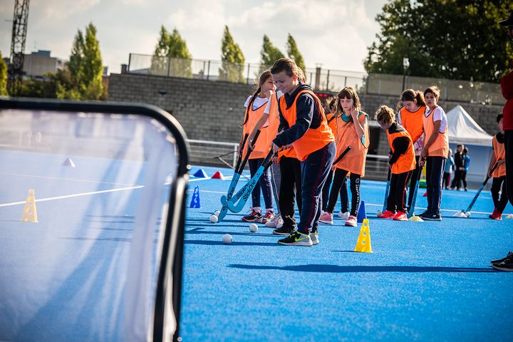 [RETOUR EN IMAGES] Sur les Jeux Valenciennois de la Jeunesse. 450 enfants, 16 écoles de la ville, 32 associations sportives, athlétisme, canoé, escrime, danse, tir à l’arc,…. 
Vive le sport à Valenciennes !
+ d’infos 👇