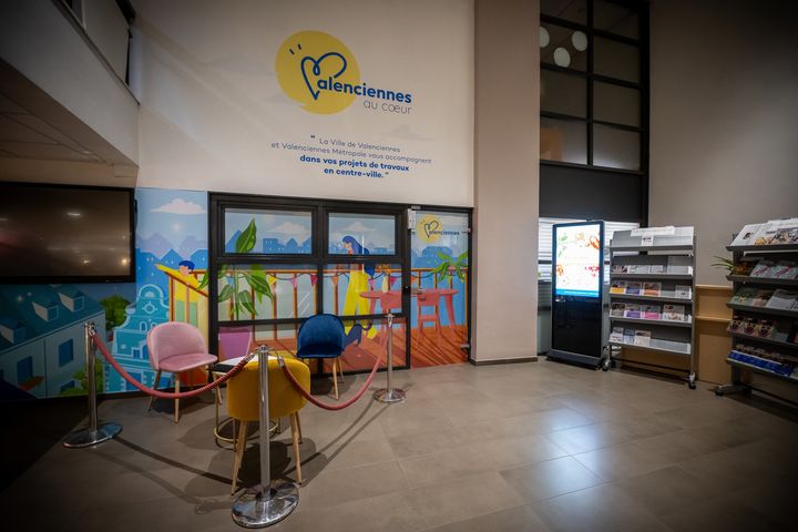 [VALENCIENNES AU COEUR] Particuliers, copropriétés, professionnels : vous souhaitez transformer votre habitat ? 
▶ Vous pouvez bénéficier d’une séance de coaching d’1h gratuite et sans engagement, pour modéliser votre projet en 3D et vous informer sur les aides existantes pour le financer.
👉 Quels que soient vos besoins, quelles que soient vos envies, venez découvrir le potentiel de vos idées !
👉 Prenez RDV, en mairie, chez vous ou en visioconférence, en fonction de vos disponibilités.
👉 Votre contact, Villes Vivantes au 0 805 38 38 33 (Appel gratuit)