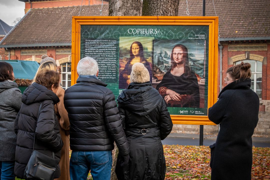 [COPIEURS !] En se penchant sur les copies qui peuplent ses collections, le Musée des Beaux-Arts de Valenciennes propose un dialogue croisé entre les collections de Valenciennes et celles des plus grands musées dans le monde.
▶️L’expo « Copieurs ! » est encore visible jusqu’au 21 février dans les espaces verts autour du musée. N’hésitez pas à la (re)découvrir😉  
+ d’infos 👉https://expositioncopieurs.fr