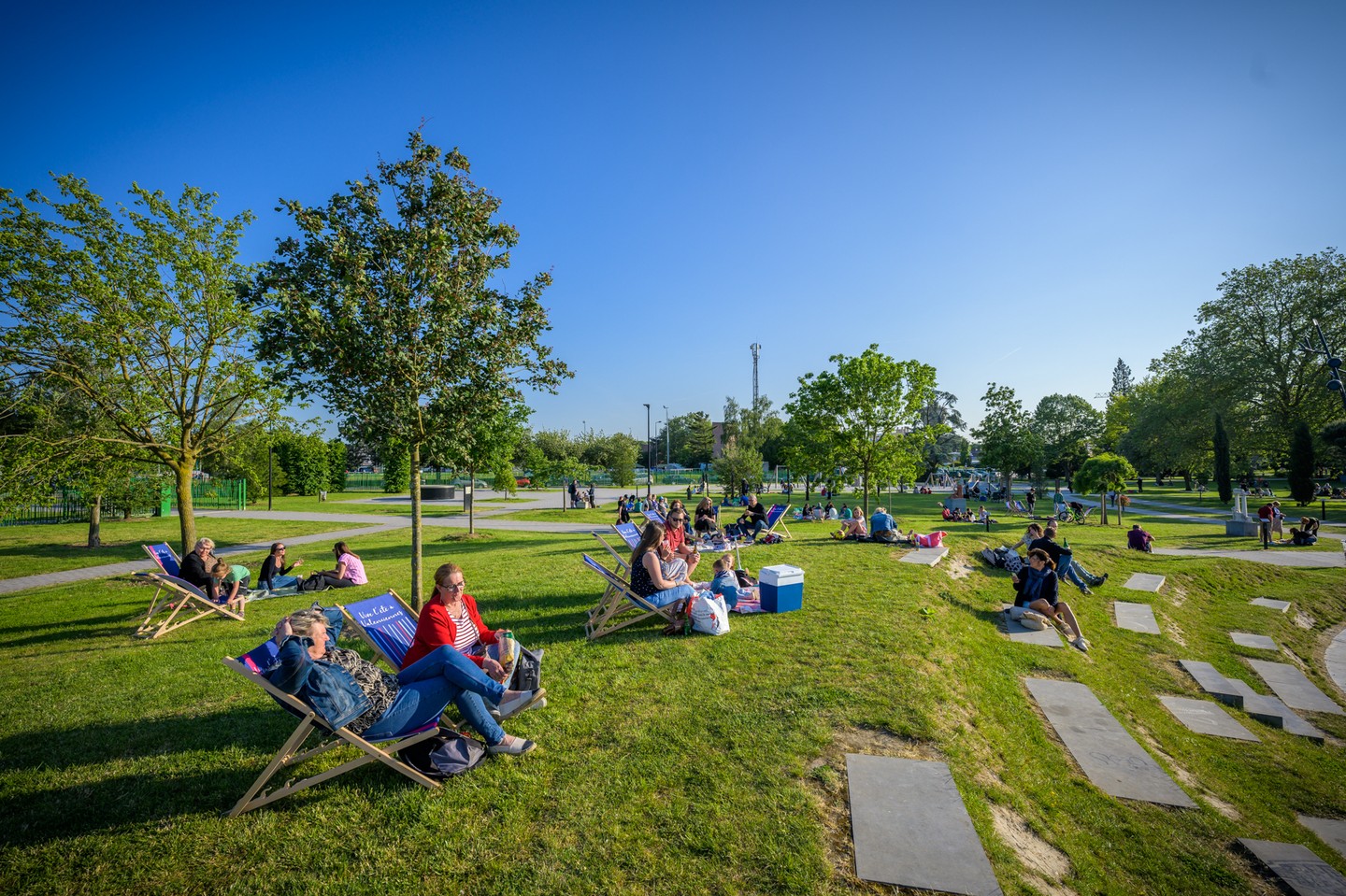 [Jeudis pique-nique]

Chaque jeudi, et jusqu’au 31 août, venez pique-niquer dans le jardin du Parc des Prix de Rome !🥗🍽

Des food-trucks sont également sur place pour ceux qui préfèrent qu’on cuisine pour eux ! 😉

#piquenique #convivialité #partage #valenciennesmetropole #valenciennes_maville #valenciennestourismeetcongres #parc #espacesverts #animations #jardindesprixderome