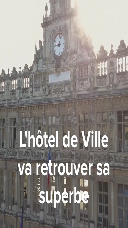 L’hôtel de Ville va retrouver sa superbe. C’est un témoin précieux DJ riche passé de la ville et un emblème de Valenciennes, la façade de l’hôtel de ville, abîmée par les effets du temps, est en cours de rénovation.
Retrouvons son histoire…

#valenciennes #valenciennestourismeetcongres 
#valenciennesmetropole 
#hoteldeville 
#renovation #histoire #historique #athenedunord #julesbatigny #victoiredevalenciennes #carpeaux #henrilemaire