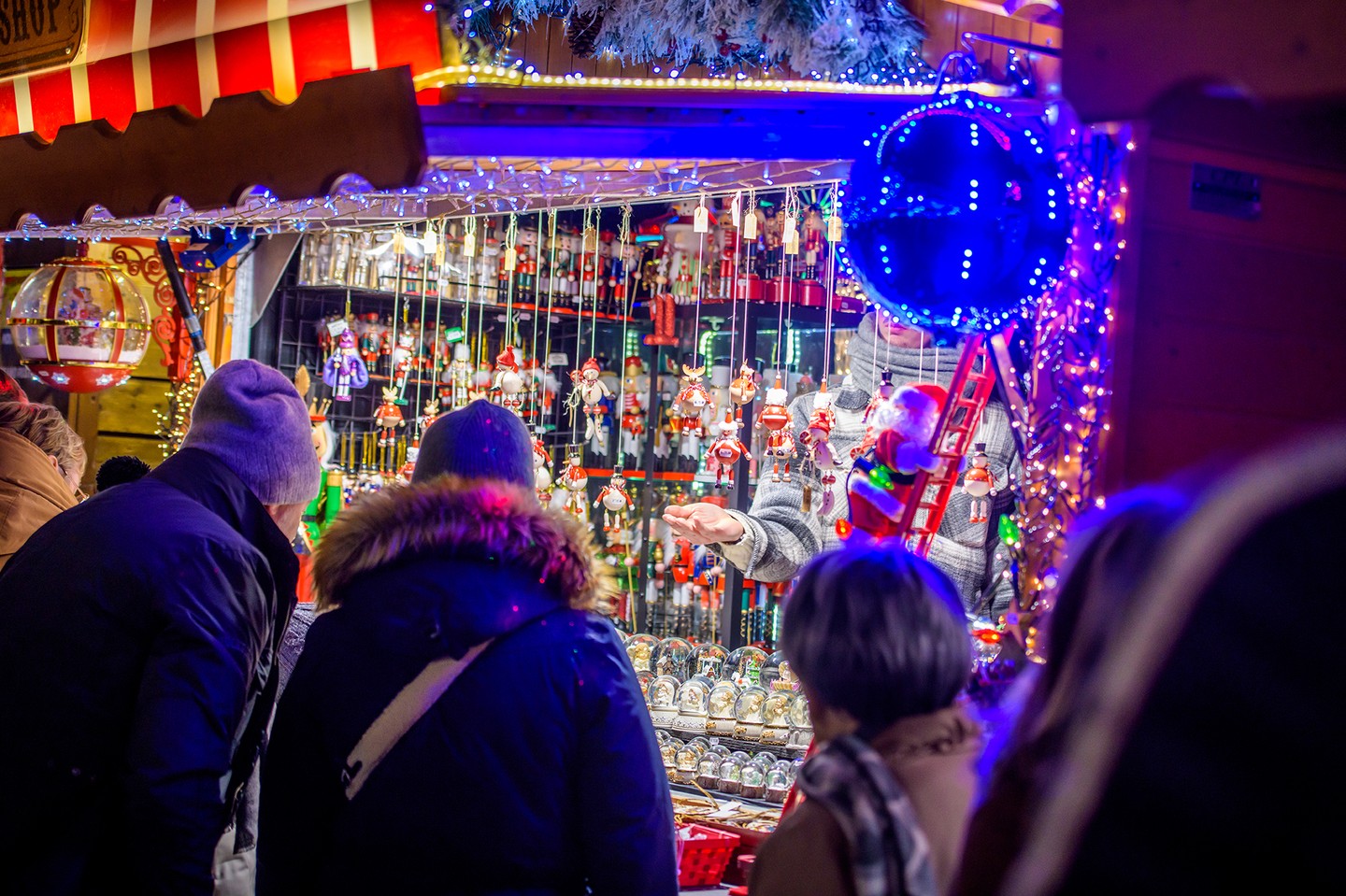 Partagez vos plus beaux clichés de Noël avec le #noel_a_valenciennes

#noel #valenciennes_maville #festivitedenoel #valenciennesmetropole #valenciennestourismeetcongres #igersvalenciennes #nord #hautsdefrance #selfie #selfienoel
