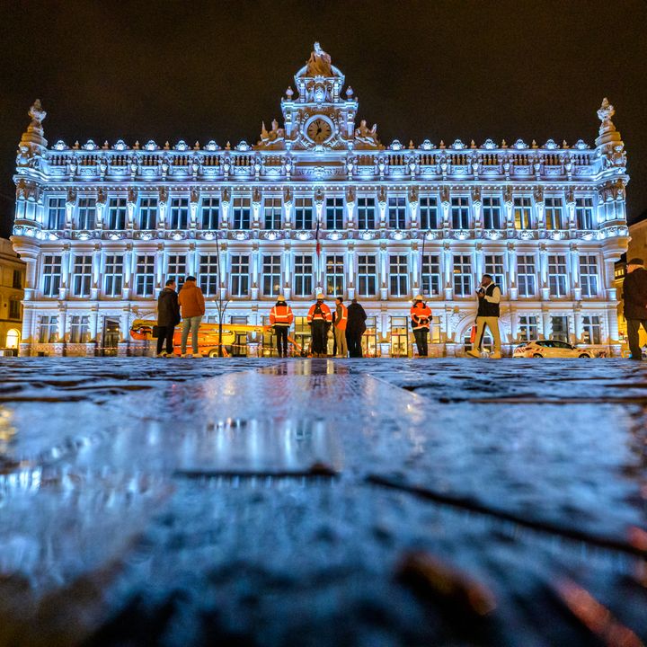 [🤩🤩🤩] Les travaux de la nouvelle scénographie de la façade de l’hôtel de ville sont terminés 🤩
👉RDV sur la place d’Armes, vendredi 22 mars à 20h, pendant 15 minutes une présentation en lumière vous permettra de découvrir la façade sous toutes ses coutures.😉
+ d’infos sur le prochain RDV 👇
https://fb.me/e/3n9qUf6cM