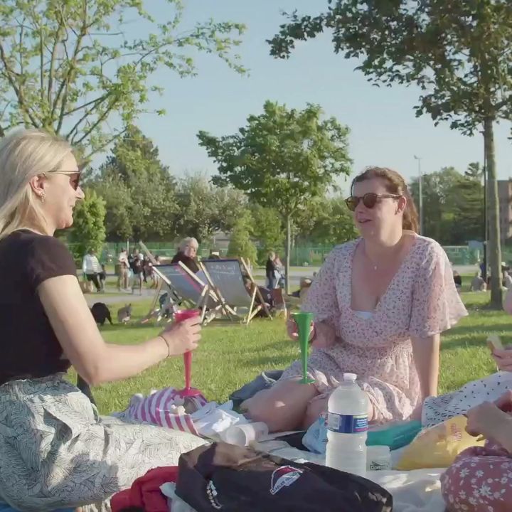 [🥙J-1🥗JEUDI PICNIC🌭🌮] RDV demain soir au jardin Jacques Chirac, parc des prix de Rome. 
🌮🥙 𝗣𝗼𝘂𝗿 𝘃𝗼𝘁𝗿𝗲 𝟭𝗲𝗿 𝗝𝗘𝗨𝗗𝗜 𝗣𝗜𝗖𝗡𝗜𝗖 𝗹𝗮 𝘃𝗶𝗹𝗹𝗲 𝗮𝘀𝘀𝘂𝗿𝗲 𝗹’𝗮𝗻𝗶𝗺𝗮𝘁𝗶𝗼𝗻 𝗺𝘂𝘀𝗶𝗰𝗮𝗹𝗲 🎼 𝗮𝘃𝗲𝗰 𝗹𝗲 𝗰𝗼𝗻𝗰𝗲𝗿𝘁 𝗱𝘂 𝗱𝘂𝗼 𝗱𝗲 𝗺𝘂𝘀𝗶𝗾𝘂𝗲 𝗶𝗿𝗹𝗮𝗻𝗱𝗮𝗶𝘀𝗲 𝗲𝘁 𝗰𝗼𝘂𝗻𝘁𝗿𝘆 « 𝗴𝗿𝘂𝗺𝗽𝘆 𝗢 𝗦𝗵𝗲𝗲𝗽 » 𝗮̀ 𝟮𝟬𝗵𝟯𝟬🤩