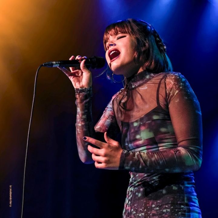 [RDV] Samedi 16h à la Médiathèque Simone Veil – Valenciennes pour assister au concert de Louise Combier 🤩
🔹 Au programme 👉 Reprises et composition originales vous attendent pendant ce concert de la jeune musicienne révélée dans l’émission The Voice, et qui termine sa tournée 2024 à Valenciennes !