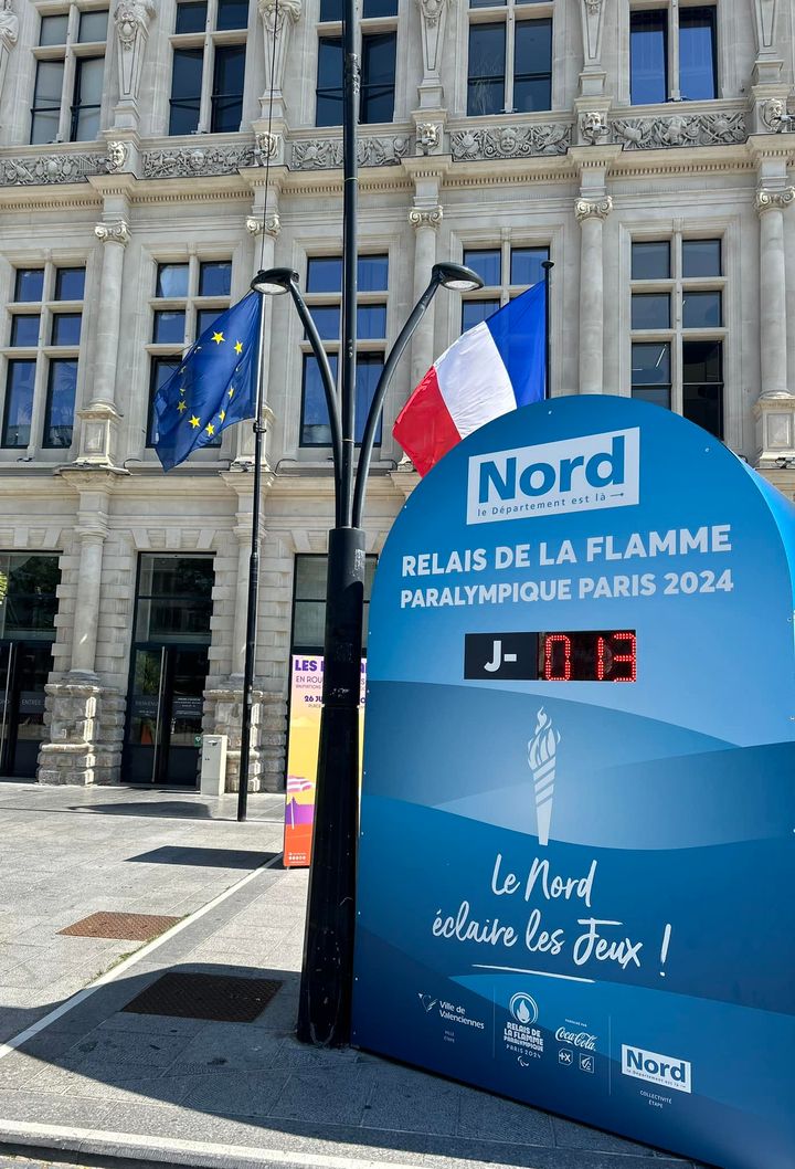 𝙇𝙖 Ville de Valenciennes 𝙫𝙤𝙪𝙨 𝙙é𝙘𝙡𝙖𝙧𝙚 𝙨𝙖 𝙁𝙡𝙖𝙢𝙢𝙚 
Après 2 semaines intenses des #jeuxolympiquesparis2024, il est bientôt l’heure d’accueillir la Flamme Paralympique à #valenciennes 🔥 
RDV le 25 Août pour une grande fête populaire autour des valeurs du #sport, de l’#inclusion et de l’#egalite 
Découvrez vite le parcours et la programmation 👉 https://terredesports.valenciennes.fr/
@followers Département du Nord Valenciennes Métropole