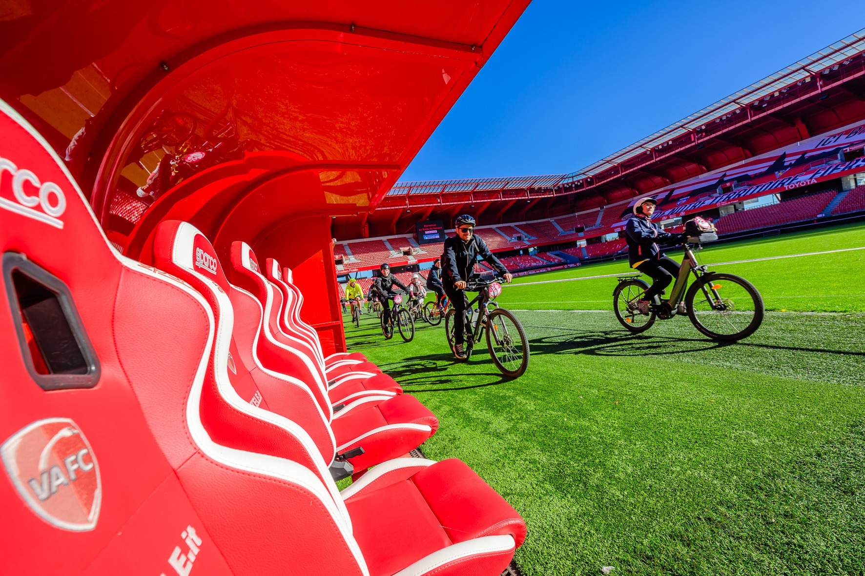 📸 Retour en images sur une journée pas comme les autres… Le Vélotour, c’était du fun, du sport, des sourires et des lieux insolites à découvrir à vélo 🚲

L&rsquo;intégralité des photos est disponible sur notre Facebook https://www.facebook.com/villedeValenciennes

#Vélotour #RetourEnImages #CycloFun #ValenciennesEnSelle #VéloEtBonneHumeur