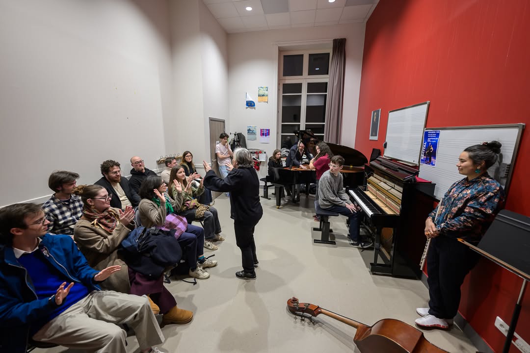 𝐑𝐞𝐭𝐨𝐮𝐫 𝐞𝐧 𝐢𝐦𝐚𝐠𝐞𝐬 : La #NuitDesConservatoires
Vendredi 30 janvier, le Conservatoire de Valenciennes a ouvert ses portes pour une soirée unique ! ✨🎶

𝑹𝒆𝒗𝒊𝒗𝒆𝒛 𝒍𝒆𝒔 𝒎𝒆𝒊𝒍𝒍𝒆𝒖𝒓𝒔 𝒎𝒐𝒎𝒆𝒏𝒕𝒔 𝒆𝒏 𝒊𝒎𝒂𝒈𝒆𝒔 ! 📸