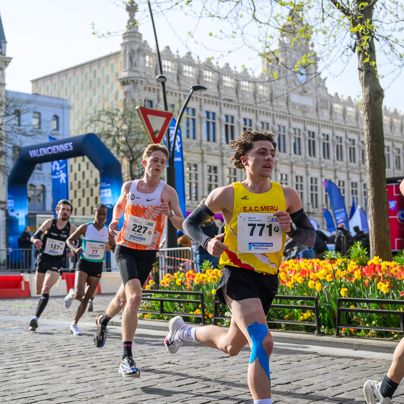 📸✨ Retour en images !

Les Foulées Valenciennoises du dimanche 12 avril, c’était 🔥 de l’énergie, des sourires, du dépassement de soi… et surtout une super ambiance ! 🏃‍♀️🏃‍♂️

Taguez-vous, partagez, et gardez un souvenir de cette édition 🙌

👏 Bravo à tous les participants !

#FouleesValenciennoises #Running #CourseAPied #Valenciennes #Sport #Souvenirs #Event