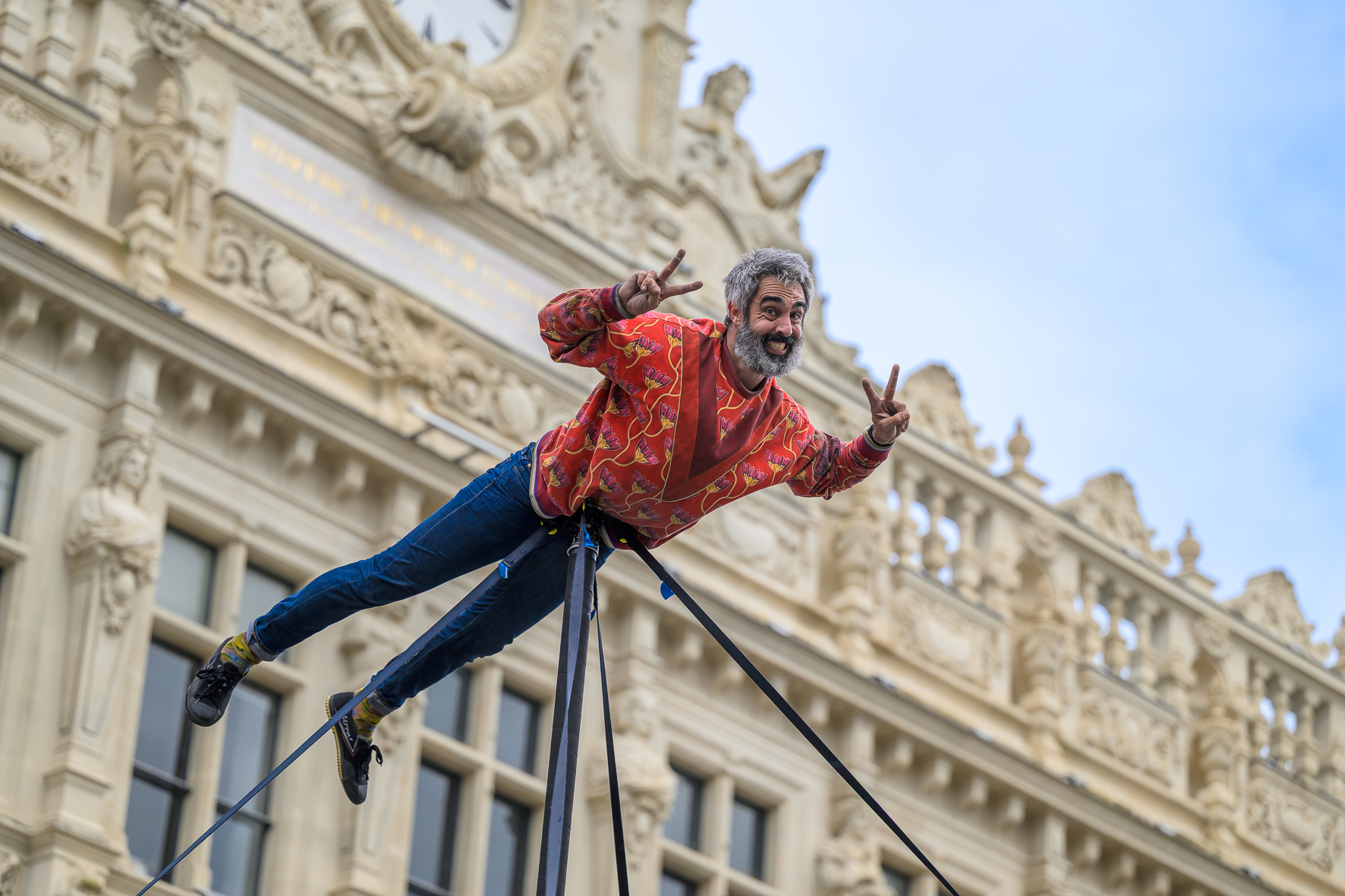 Retour en images sur un week-end créatif à Valenciennes
🎂 10 ans de la MDA
🤸 Parkour avec Les Enfants Sauvages & spectacle acrobatique Playground
🎭 Répétitions de la nouvelle création Les Planches Priées

De l’énergie, du talent et des vibes créatives partout en ville.
Swipe ➡️ pour revivre ces moments.

#Valenciennes
#CultureVA
#WeekendEnImages
#SpectacleVivant