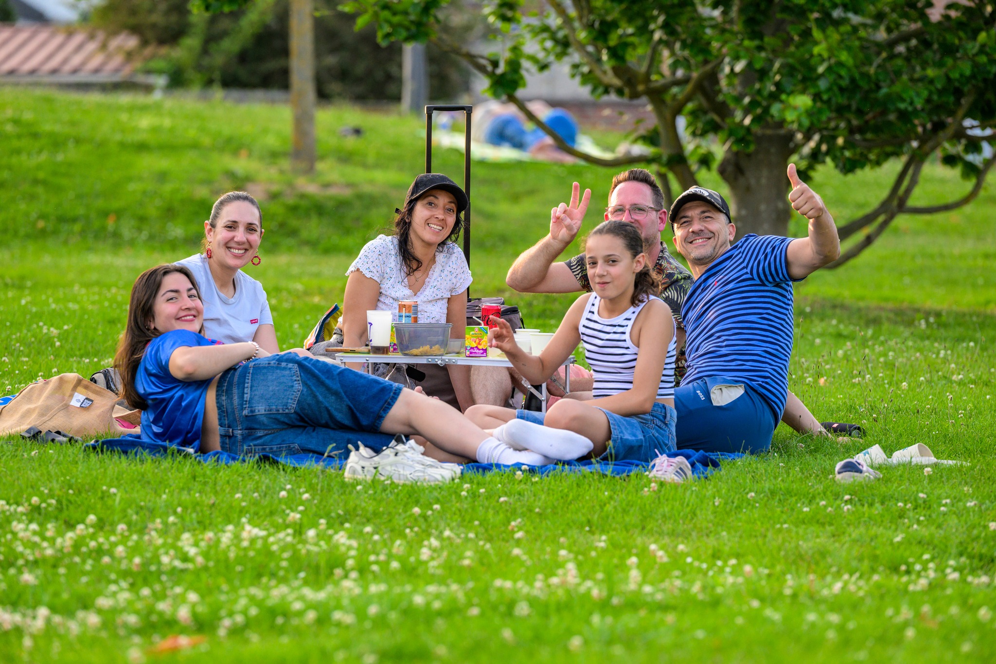 PICNIC PARTY – Les deux derniers rendez-vous ! 

On termine l’été en beauté avec deux soirées à ne pas manquer :

✨ 20 août → Rock’n Val met le feu avec une session danse rock !
✨ 27 août → S’CapAde vous embarque pour un live acoustique tout en vibes.

Ramenez votre panier, votre plus beau sourire et profitez d’un moment chill en plein air.
On vous attend nombreux !

#PicnicParty #Valenciennes #SummerVibes #DanseRock #ConcertAcoustique